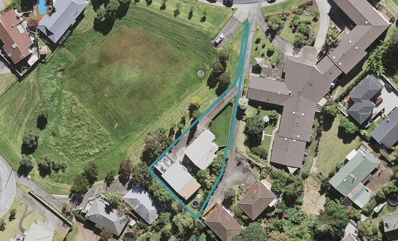 1/14 Greenvalley Rise, Glenfield, Auckland - Carousel 1