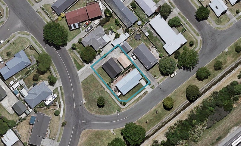 96 Atherfold Crescent, Greenmeadows, Napier - Carousel 1