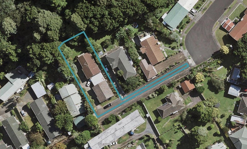 2/3 Walpole Avenue, Hillpark, Auckland - Carousel 1