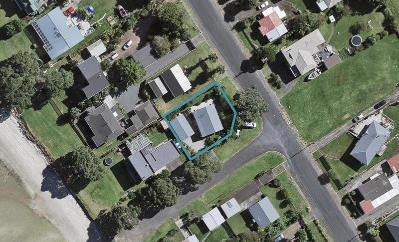 23 Ronald Avenue, Waiuku - Carousel 1