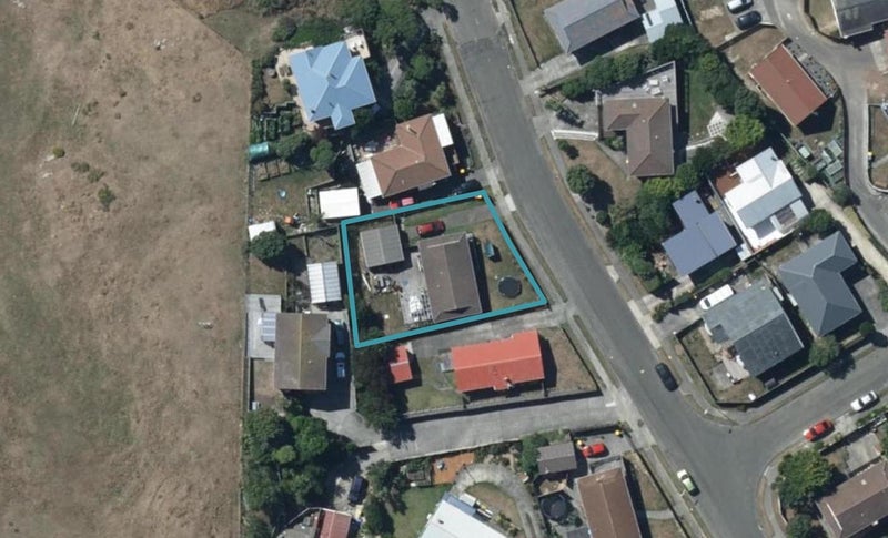 19 Moki Street, Titahi Bay, Porirua - Carousel 1