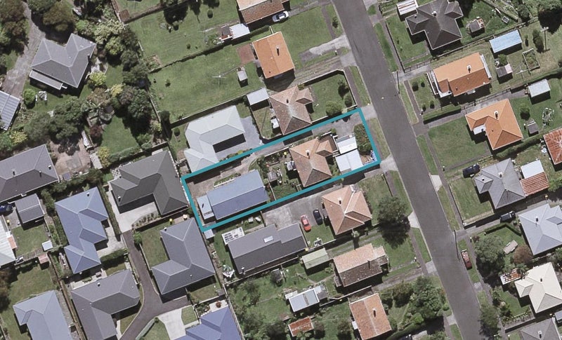 2/24 Wrantage Street, Westown, New Plymouth - Carousel 1