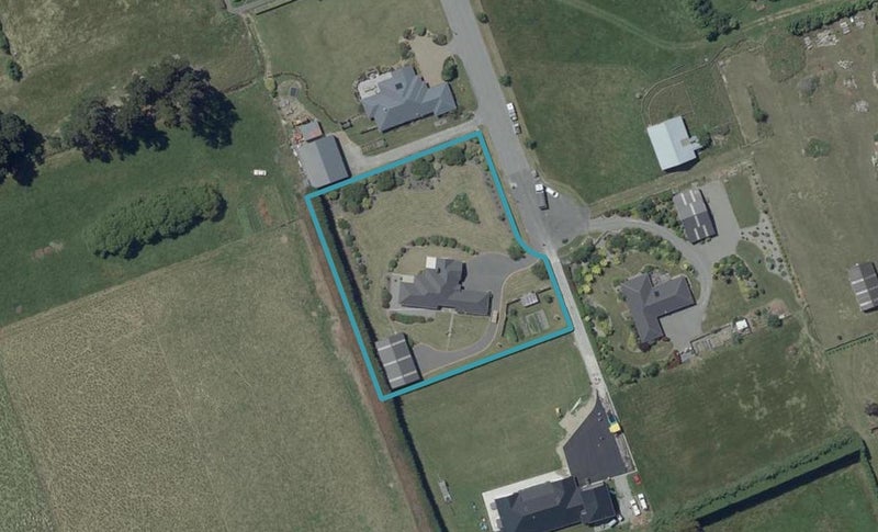96 Stott Drive, Darfield, Darfield - Carousel 1
