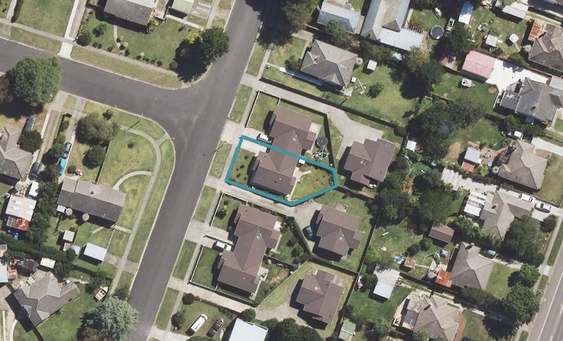 8 Centennial Crescent, Te Hapara, Gisborne - Carousel 1