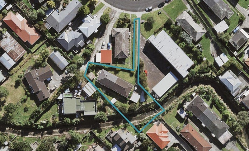 2/32 Evelyn Place, Hillcrest, Auckland - Carousel 1