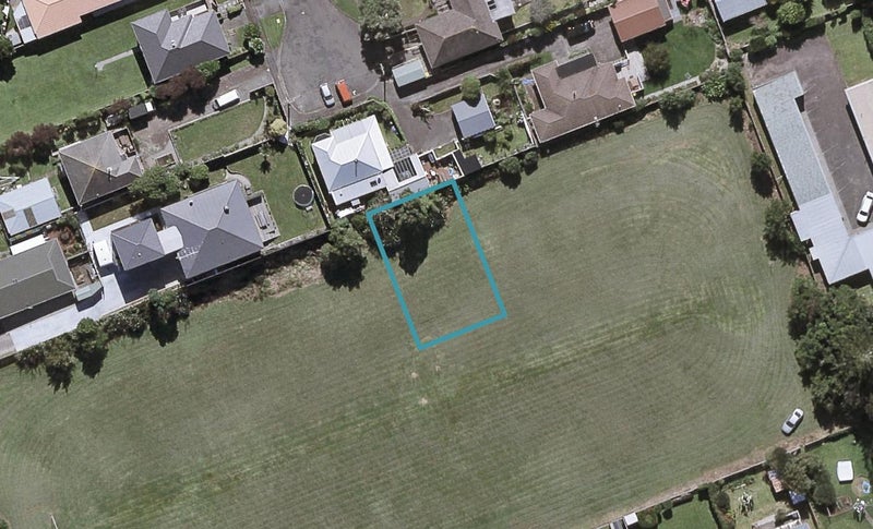9 Te Ara o Ngakeiha, Fitzroy, New Plymouth - Carousel 1