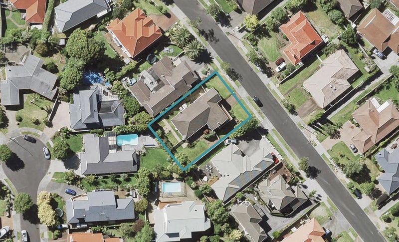 15 Simmental Crescent, Somerville, Manukau - Carousel 1