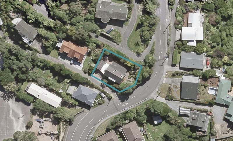 3 Maungaraki Road, Korokoro, Lower Hutt - Carousel 1