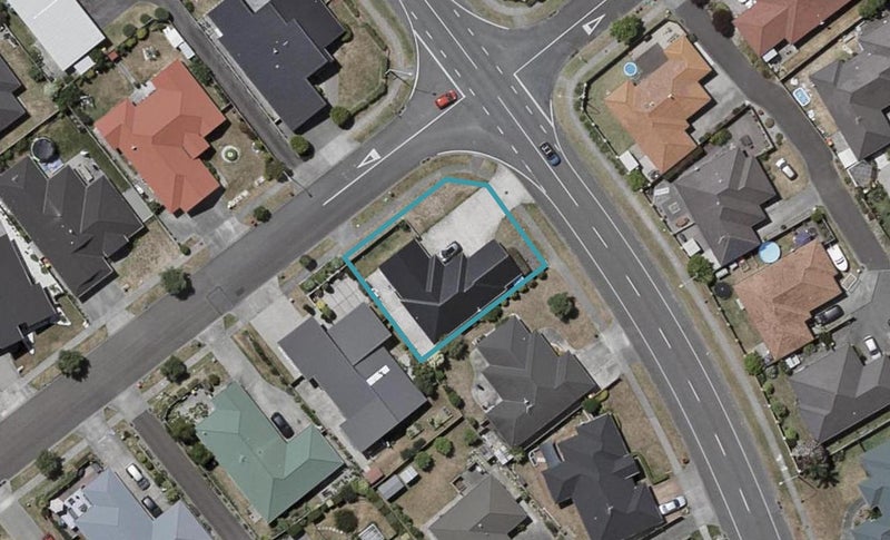 100 Guildford Drive, PARAPARAUMU BEACH, PARAPARAUMU - Carousel 1