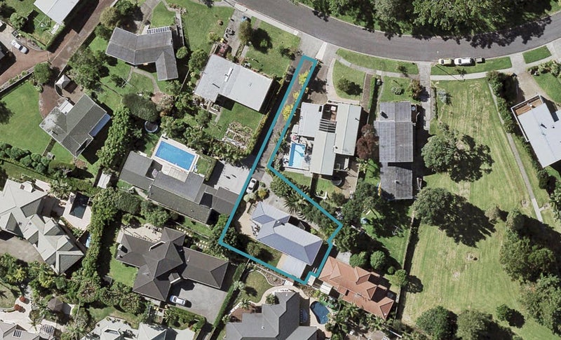 14A Sunnyhill Crescent, Sunnyhills, Auckland - Carousel 1