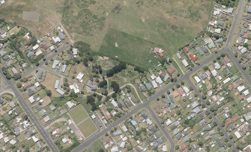 33B Manuka Street, Castlecliff, Whanganui - Carousel 1