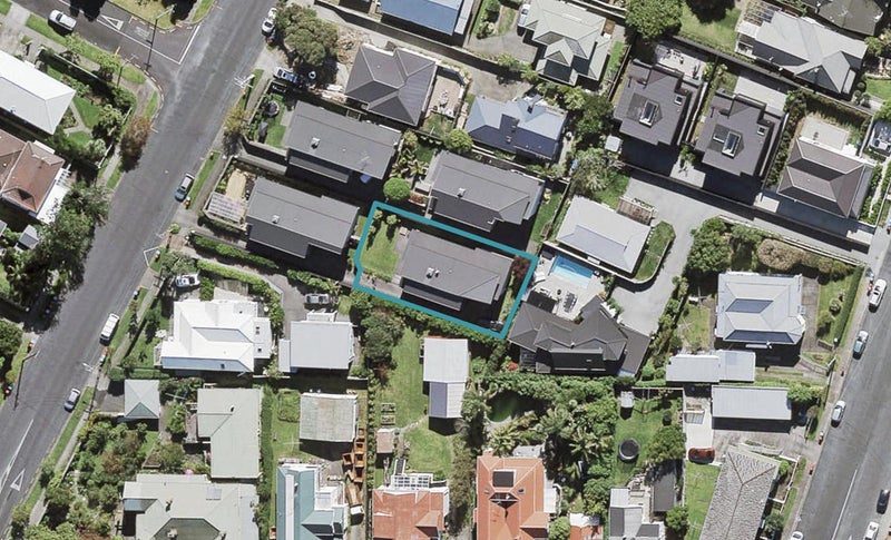 5A Mountain View Road, Morningside, Auckland - Carousel 1