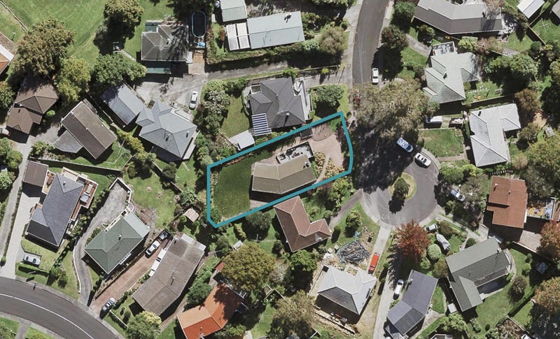 17 Linley Place, Hillcrest, Auckland - Carousel 1
