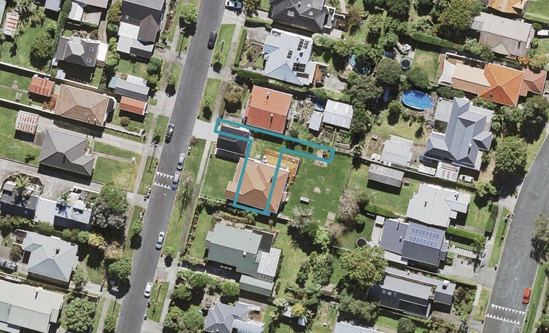 17B Goring Road, Sandringham, Auckland - Carousel 1