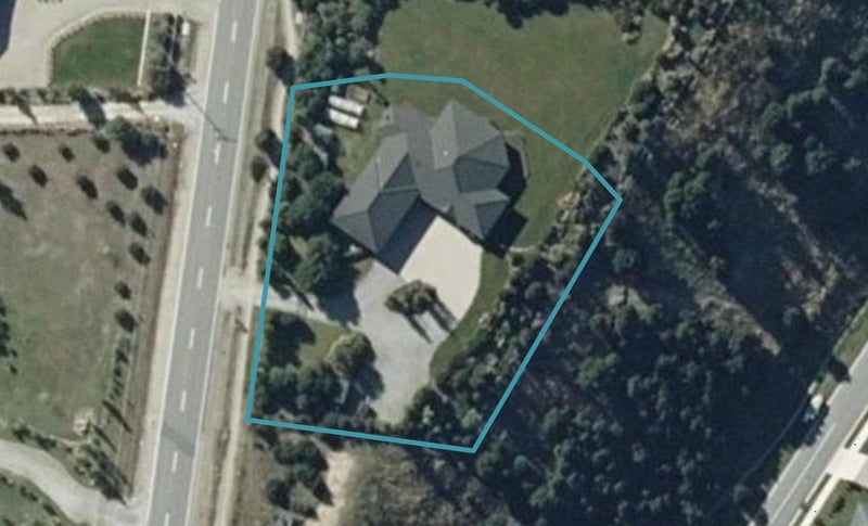 992 Aubrey Road, Albert Town, Wanaka - Carousel 1