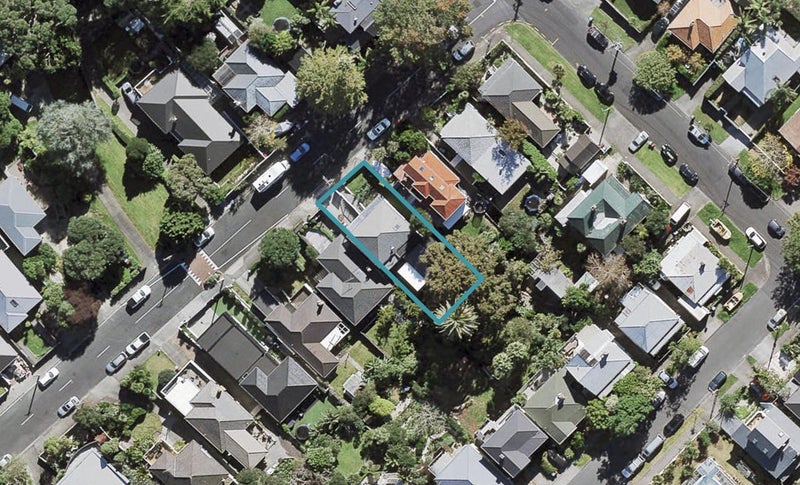 8 Larchwood Avenue, Westmere, Auckland - Carousel 1