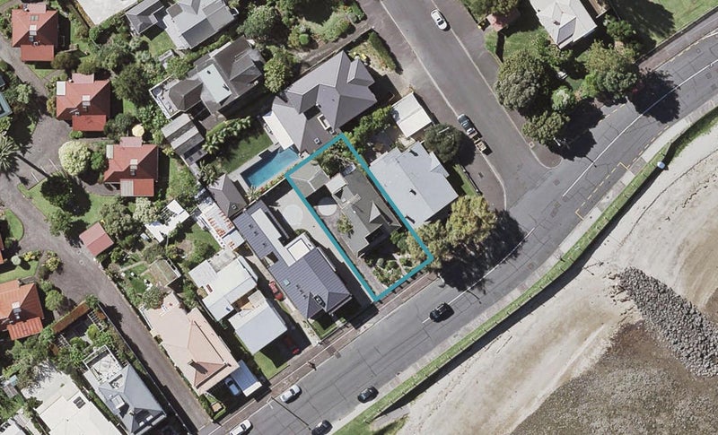 50 King Edward Parade, Devonport, Auckland - Carousel 1
