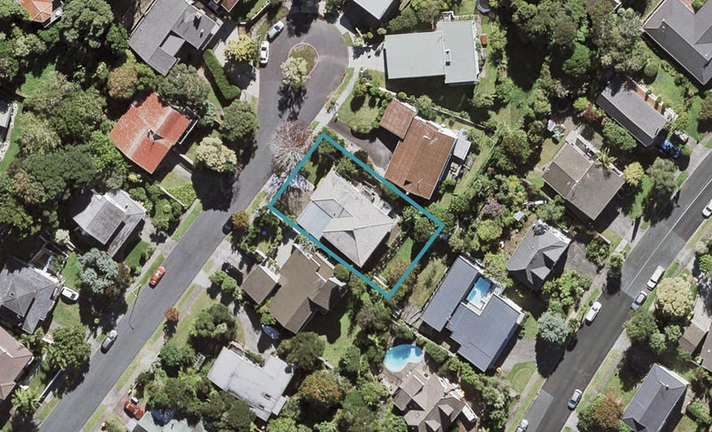19 Makepiece Place, Chatswood, Auckland - Carousel 1
