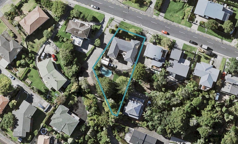 11 Beach Road, Mellons Bay, Auckland - Carousel 1