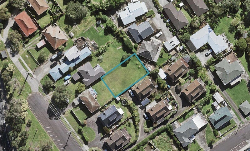 13A Hall Road, Glenfield, Auckland - Carousel 1