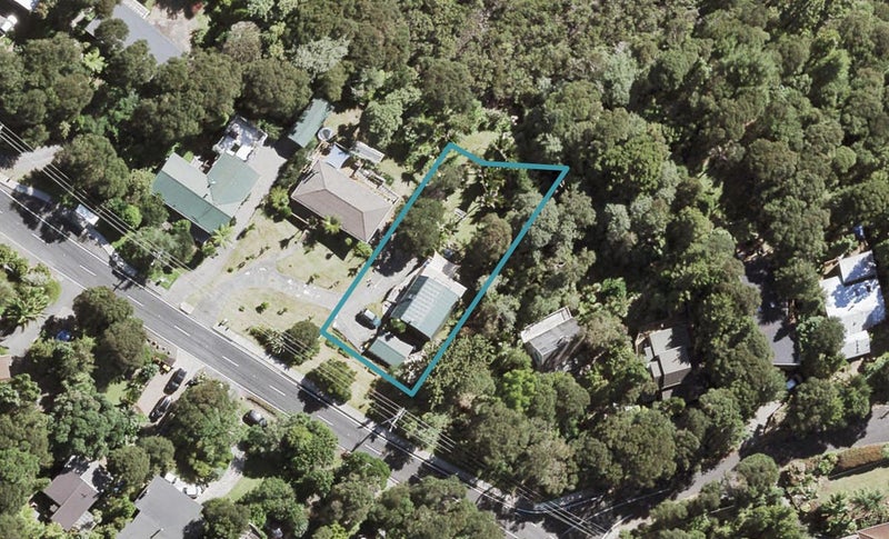 122 Laingholm Drive, Laingholm, Auckland - Carousel 1