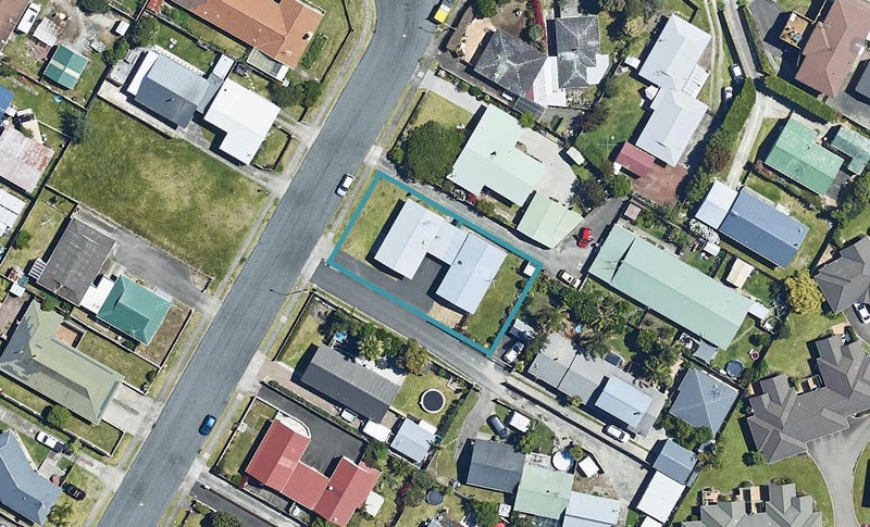 28A Gobray Crescent, Mount Maunganui, Mount Maunganui - Carousel 1