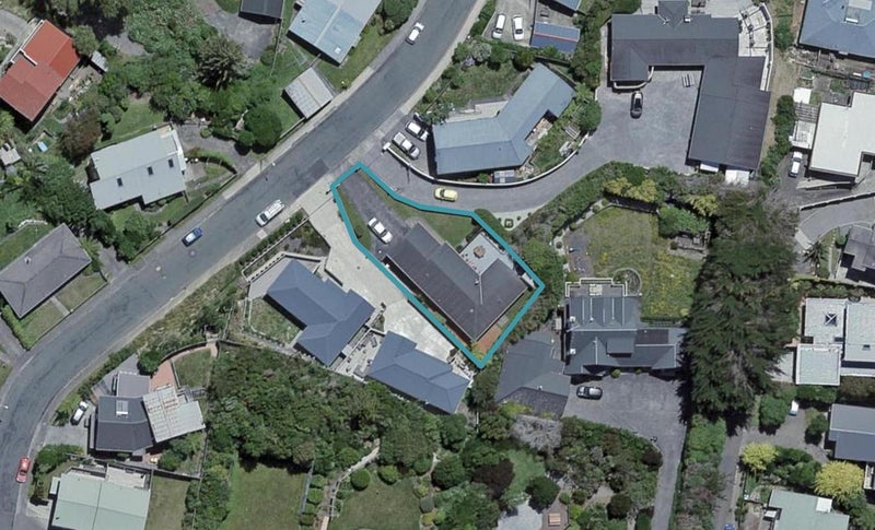 20 Carluke Street, Paparangi, Wellington - Carousel 1