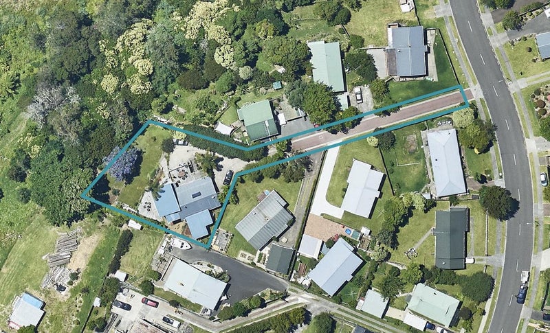 13 Tom Muir Drive, Gate Pa, Tauranga - Carousel 1