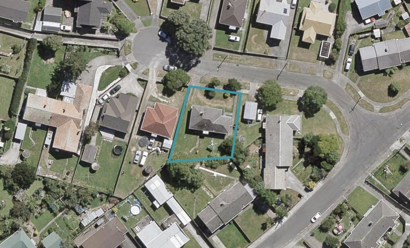 2 Kilmister Grove, Boulcott, Lower Hutt - Carousel 1