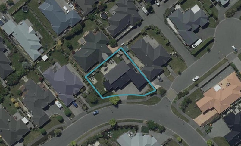 21 Broken Run, Wigram, Christchurch - Carousel 1