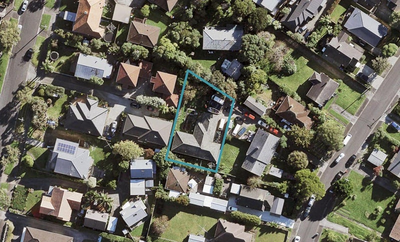9A Tutuki Street, Waterview, Auckland - Carousel 1