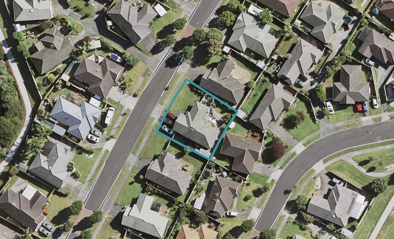 37 Sandwick Drive, Weymouth, Auckland - Carousel 1
