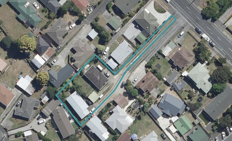 11A Garnett Avenue, Forest Lake, Hamilton - Carousel 1