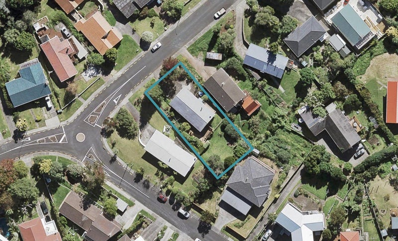45 Marlborough Avenue, Glenfield, Auckland - Carousel 1