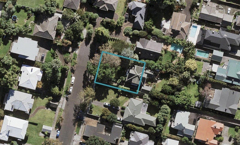 13 Heywood Crescent, Epsom, Auckland - Carousel 1