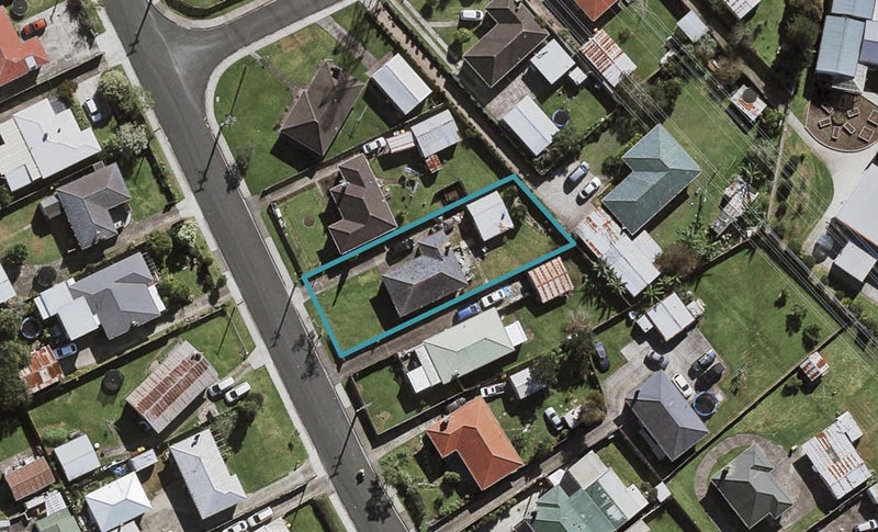 57 Ashton Avenue, Otara, Auckland - Carousel 1
