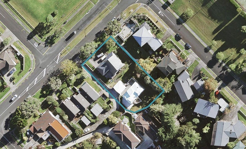 1/28 The Avenue, Lynfield, Auckland - Carousel 1
