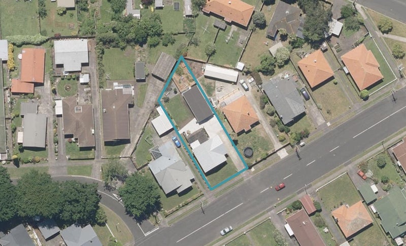 73 Nixon Street, Whanganui East, Whanganui - Carousel 1