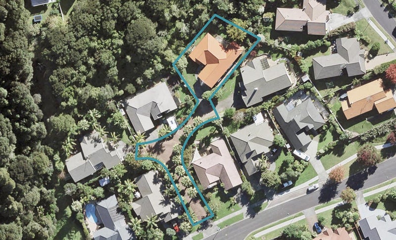 15 Kate Sheppard Avenue, Torbay, Auckland - Carousel 1
