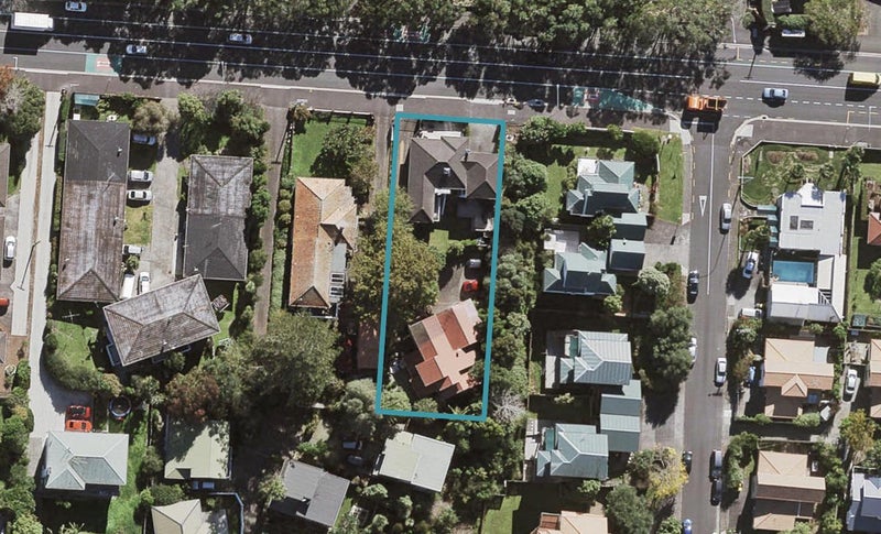 2/154 Onewa Road, Northcote, Auckland - Carousel 1