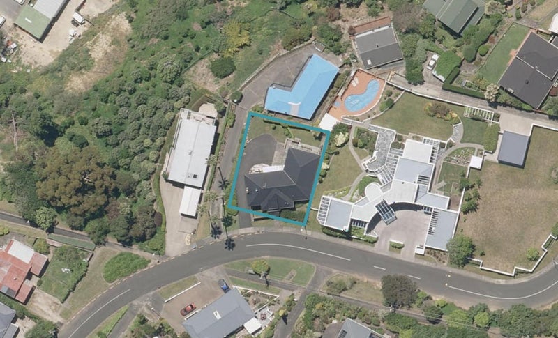 22 Hipango Terrace, Durie Hill, Whanganui - Carousel 1