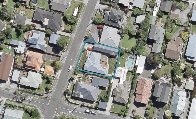 12 Junction Street, Fairfield, Lower Hutt - Carousel 1