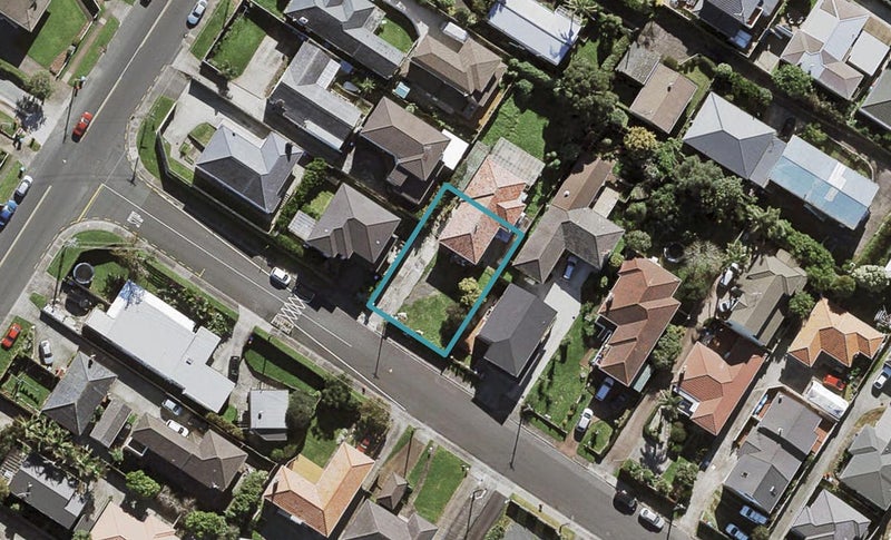 33A Haughey Avenue, Three Kings, Auckland - Carousel 1