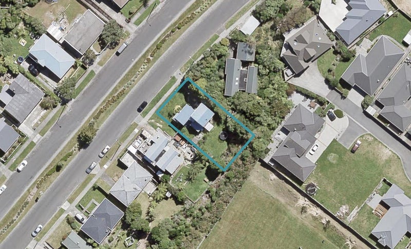 140 Major Drive, Kelson, Lower Hutt - Carousel 1