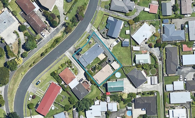 7B Highfield Crescent, Brookfield, Tauranga - Carousel 1