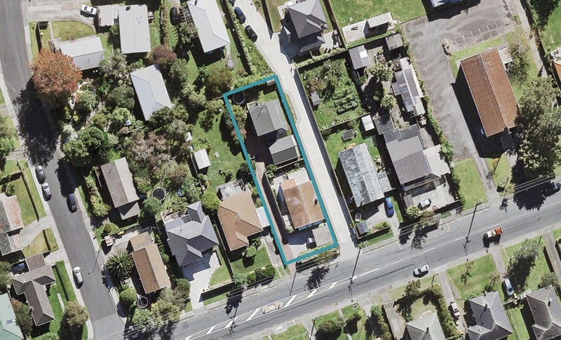 1/190 Beach Haven Road, Beach Haven, Auckland - Carousel 1