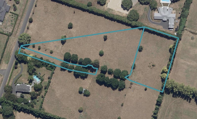 9 Fairweather Lane, TAMAHERE, HAMILTON - Carousel 1