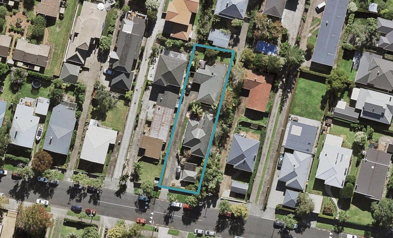 14 St Leonards Road, Mount Eden, Auckland - Carousel 1