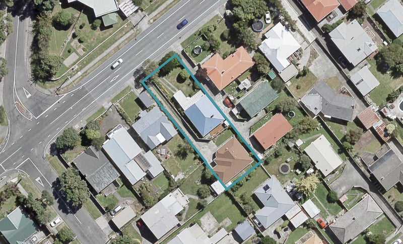2/116 Waiwhetu Road, Waterloo, Lower Hutt - Carousel 1