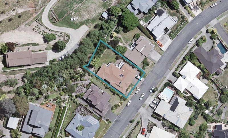 88 Churchill Drive, Taradale, Napier - Carousel 1